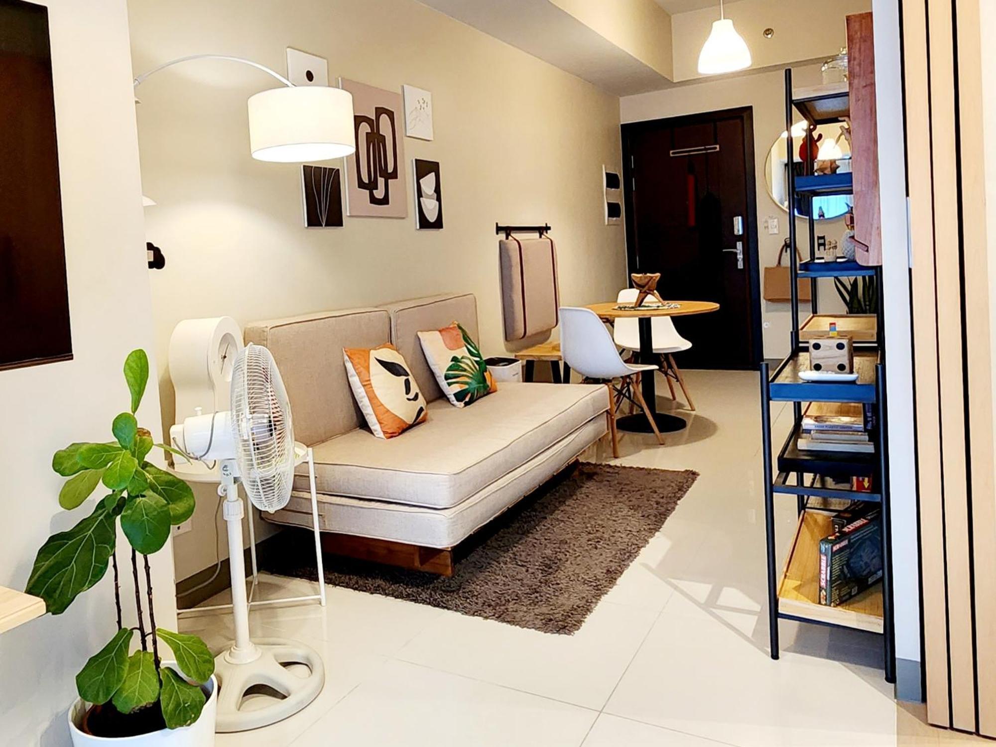 Spacious 7U Homey Unit Steps Away From Uptown Mall And Mitsukoshi Mall Free Parking With Washer マニラ市 エクステリア 写真